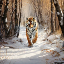 Path of the Tiger ist ein Must-Have, um deinen Räumen einen Hauch von Magie und Exklusivität zu verleihen. Stell dir vor, wie diese Bilder – jedes für sich ein Fenster in eine andere Welt – deine Wände in eine Galerie verwandeln. Sie bringen Geschichten und Träume in deinen Alltag, fesseln Blicke und entfachen Gespräche.